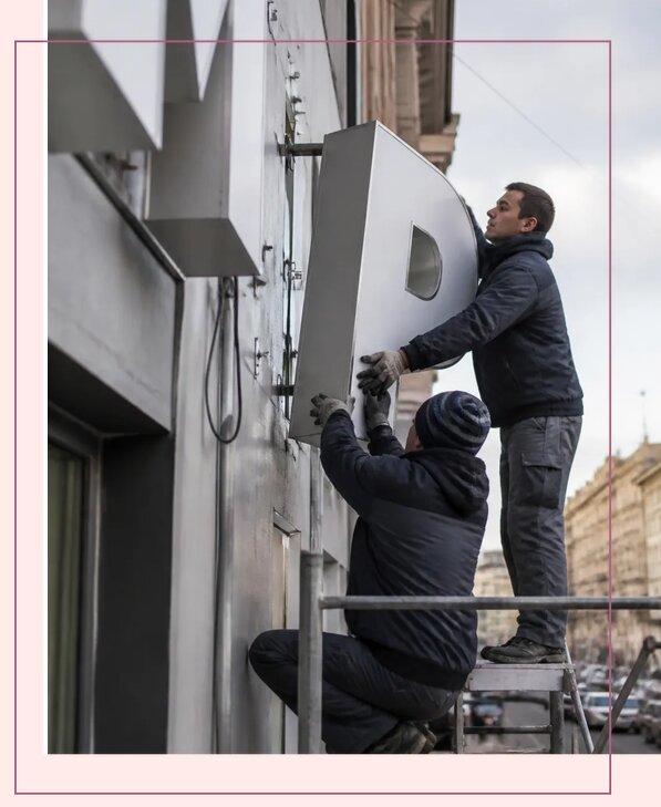 Изготовление и монтаж больших объемных букв в Выксе